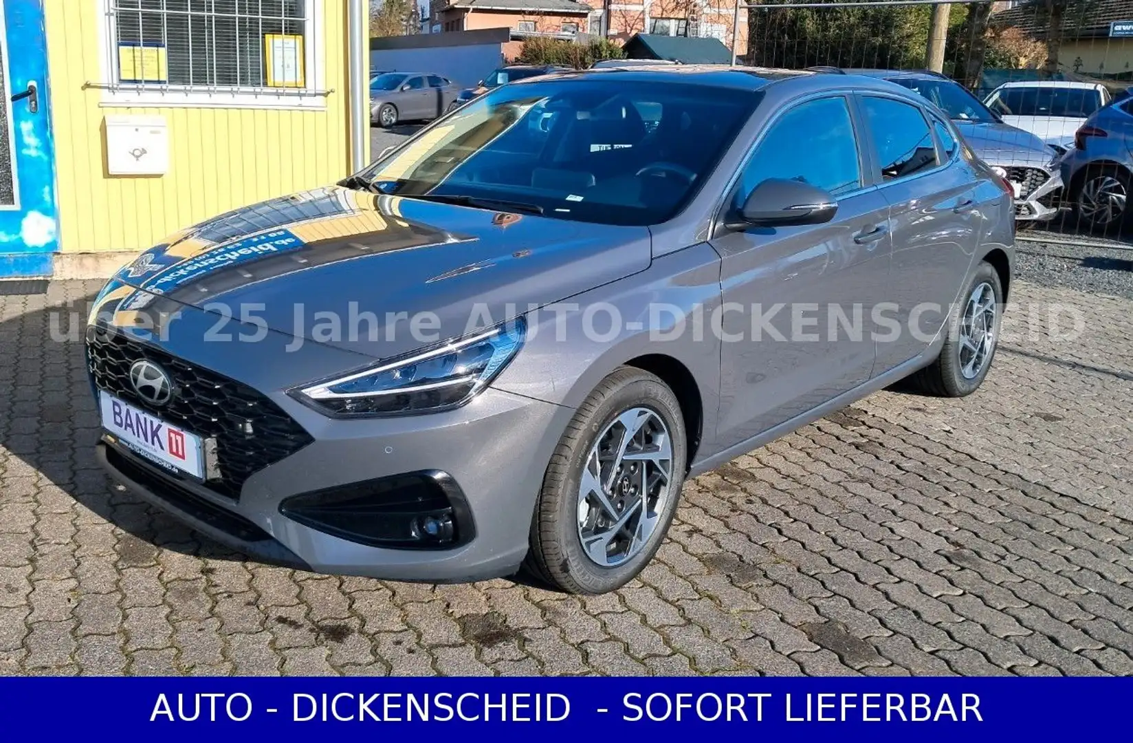 Hyundai i30 FASTBACK 1.0T-DCT-STYLE-LED-SH-LH-NAVI-Keyle Grau - 1