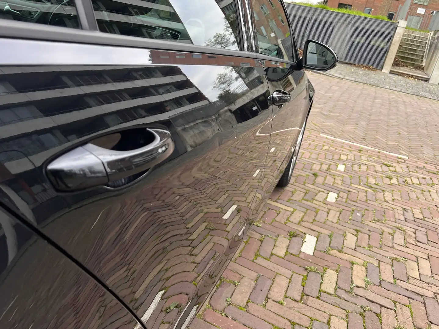 Volkswagen Golf Golf 7 PANO 1.2 TSI Highline Zwart - 2