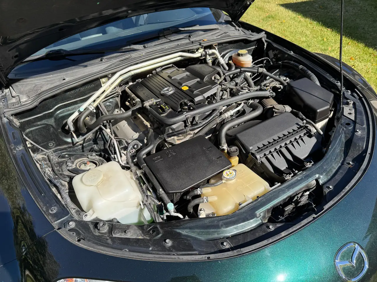 Mazda MX-5 Miata снимка Mazda MX-5 Miata