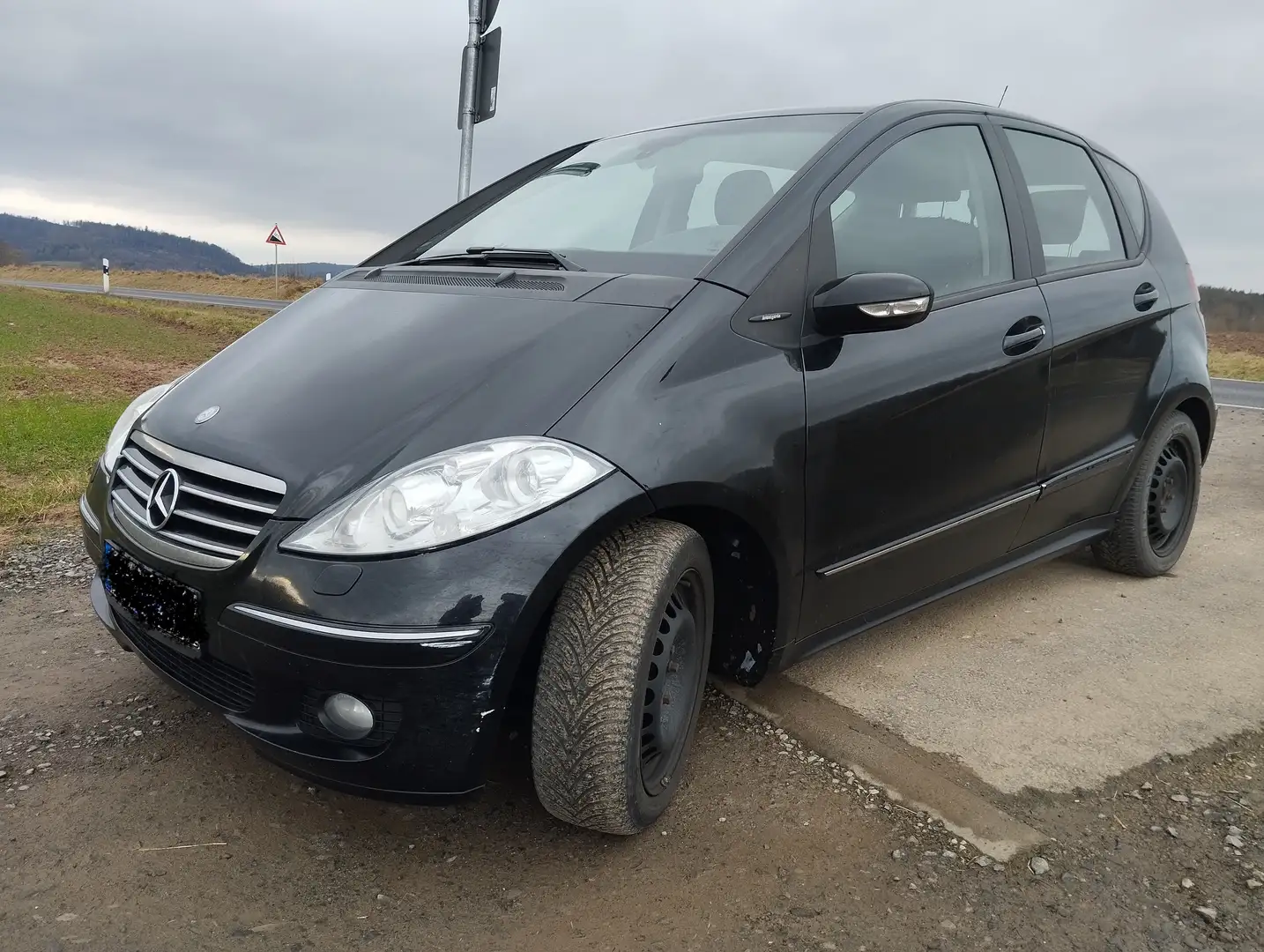 Mercedes-Benz A 200 Einsteigen und losfahrn für 1.000 € Schwarz - 1