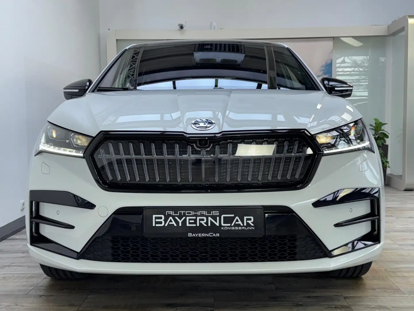 Skoda Enyaq Coupe RS Suite Maxx ACC AHK Massage Matrix Weiß - 2