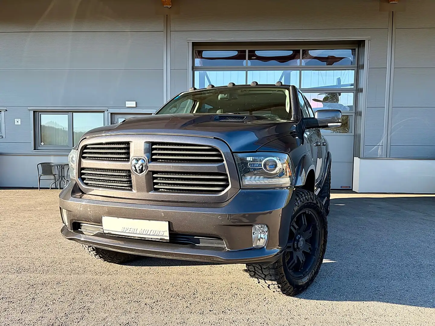 Dodge RAM Ram 1500 Sport Crew Cab *MwSt. ausweisbar* Grau - 1