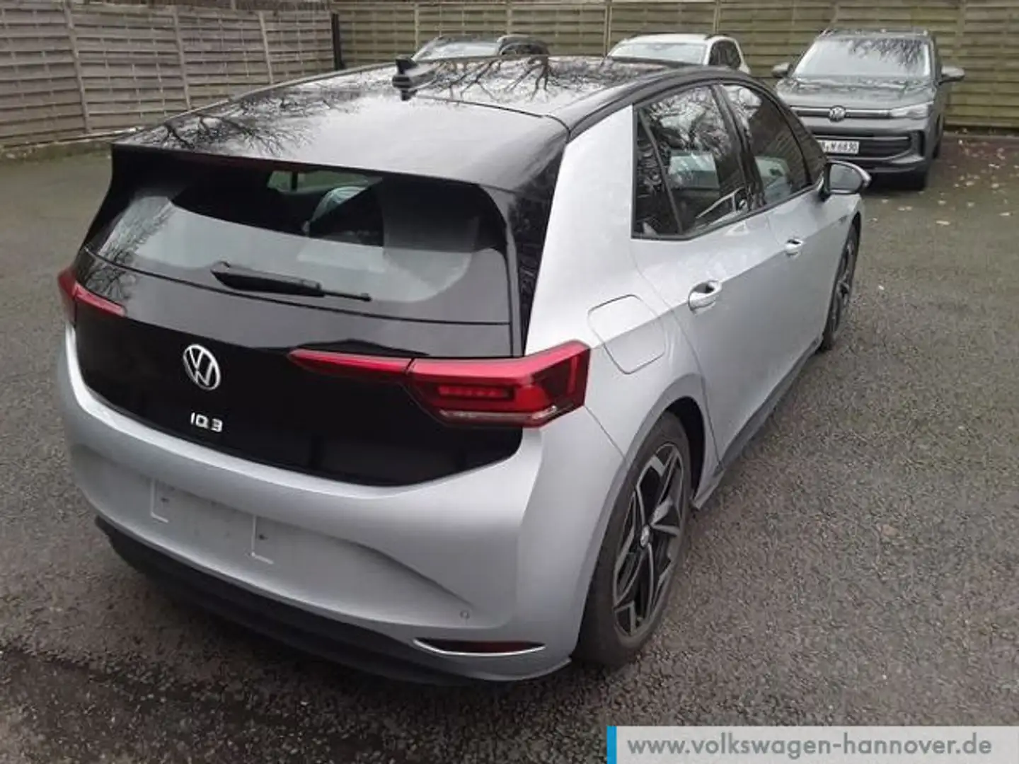 Volkswagen ID.3 Pro S Navi LED ACC PDC SHZ 19LM WP App Silber - 2