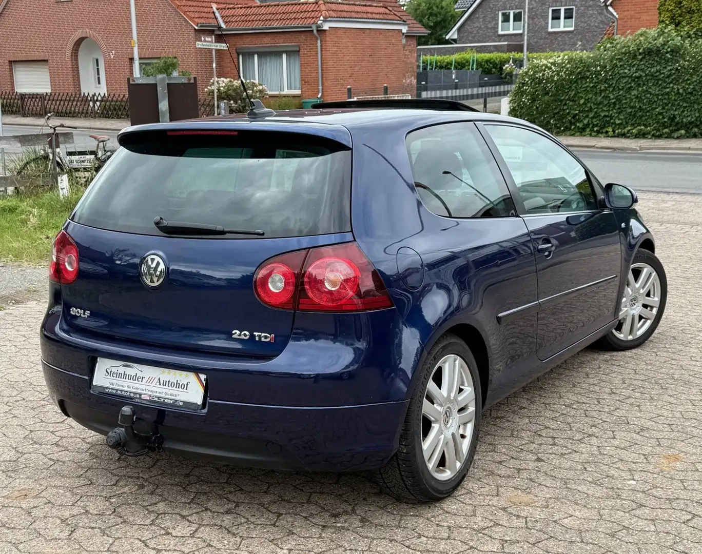 Volkswagen Golf GT Sport Blue - 2