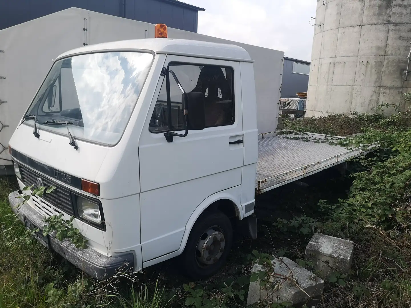 Volkswagen LT LT 35 - 6 Zylinder Turbodiesel Weiß - 2