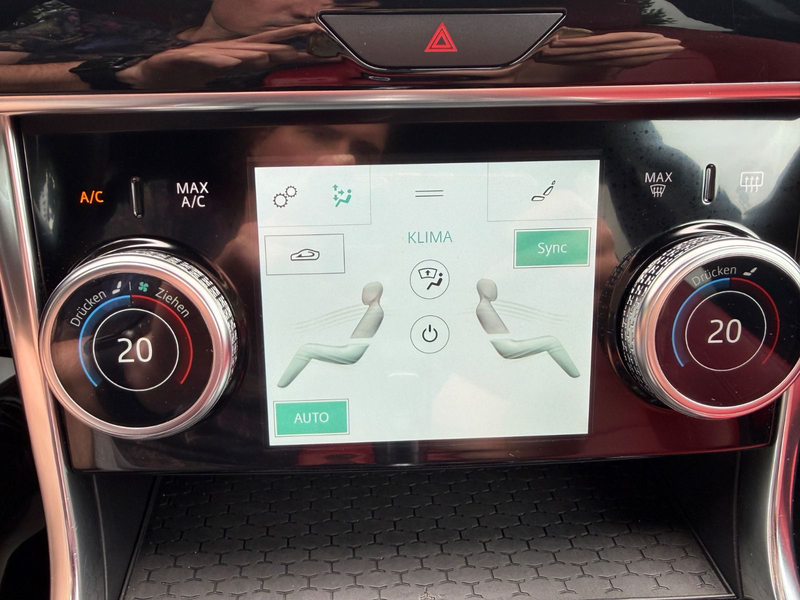 Jaguar XE R-DYNAMIC S Aut Leder Kamera LED DAB Navi SH — photo 13
