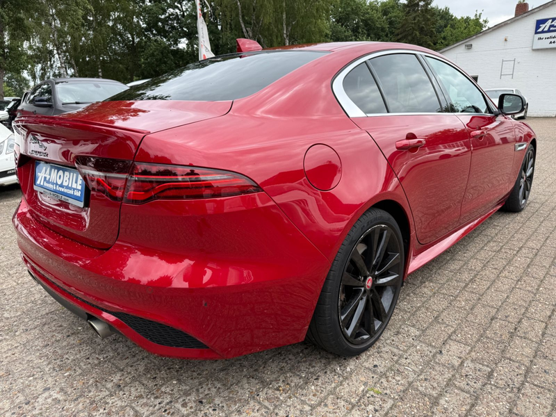 Jaguar XE R-DYNAMIC S Aut Leder Kamera LED DAB Navi SH — photo 4