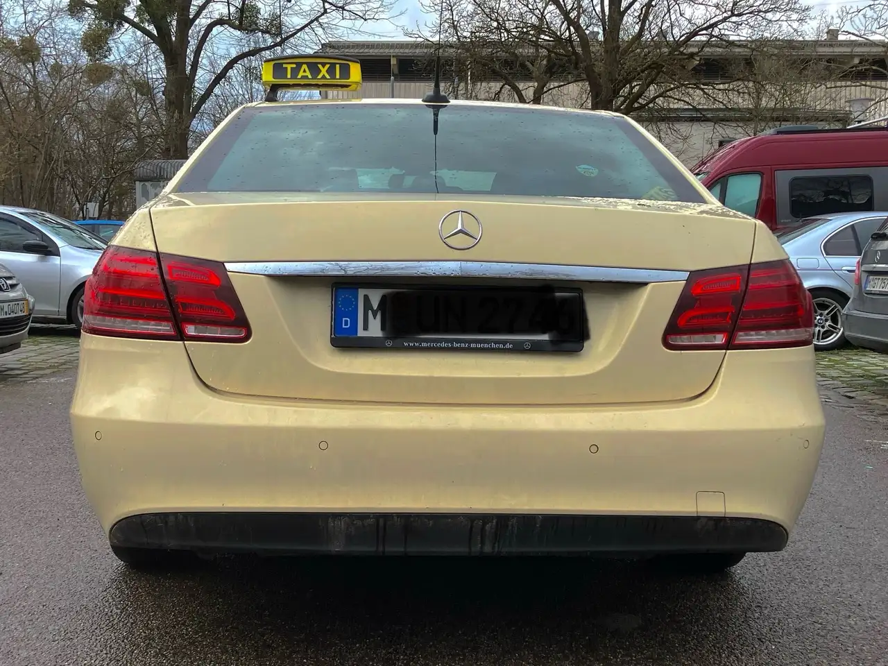 Mercedes-Benz E 200