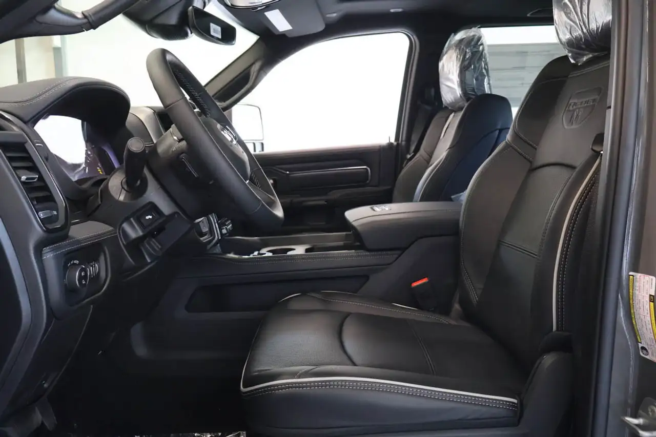 RAM 2500 снимка RAM 2500