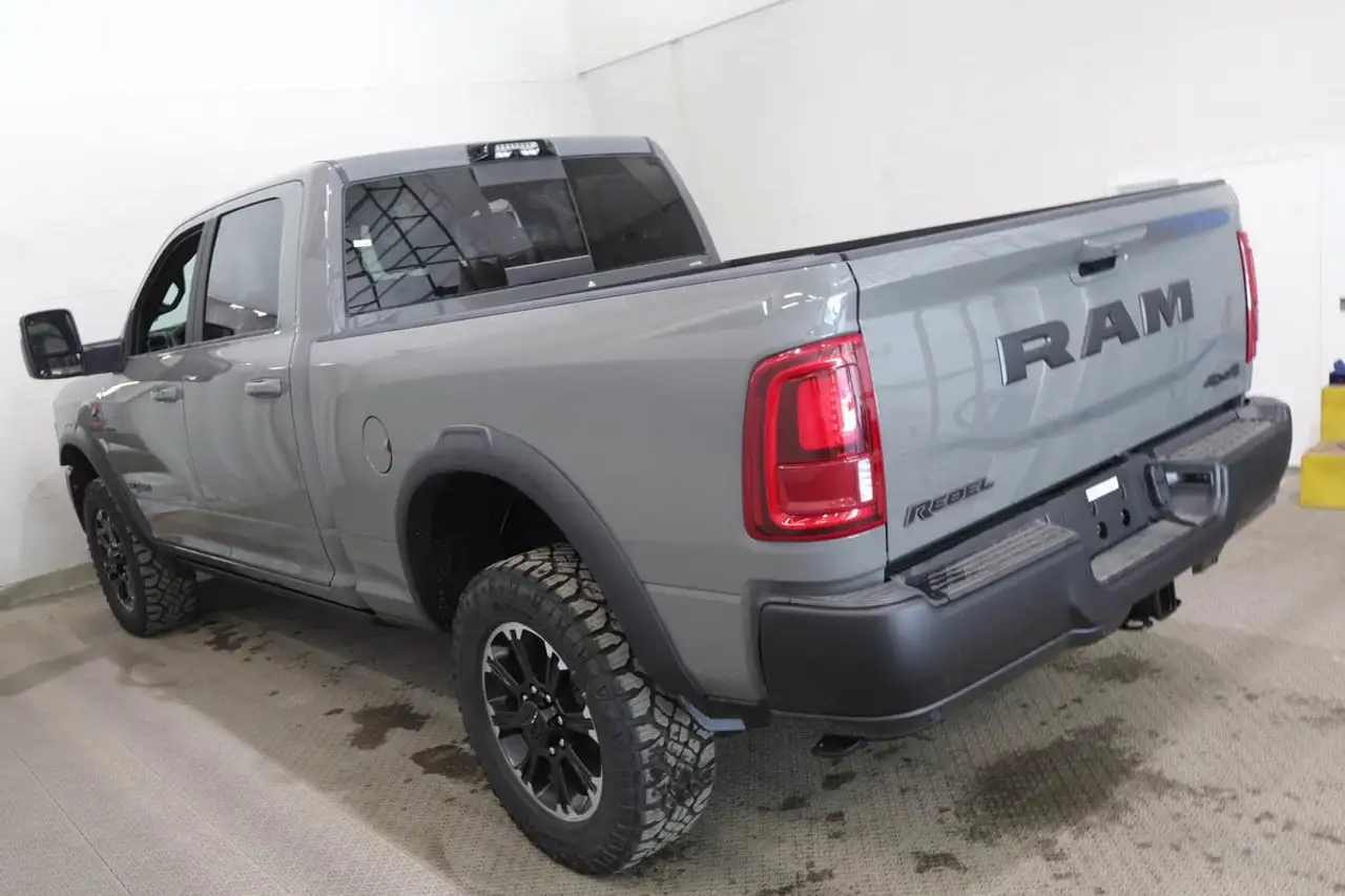 RAM 2500 снимка RAM 2500