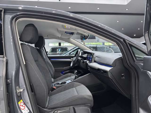 Volkswagen Golf — photo 14