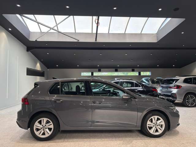 Volkswagen Golf — photo 6