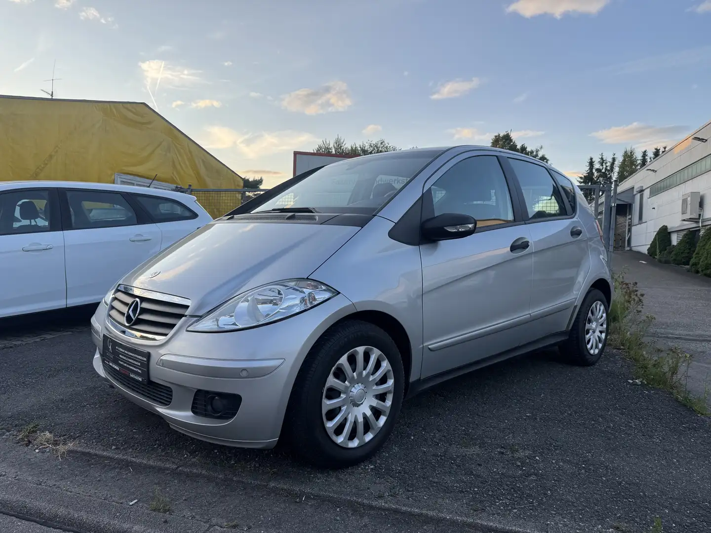 Mercedes-Benz A 200 A200*Klima*Gepflegt*Tüv Neu*1.Hand*Wenig KM* Gris - 1