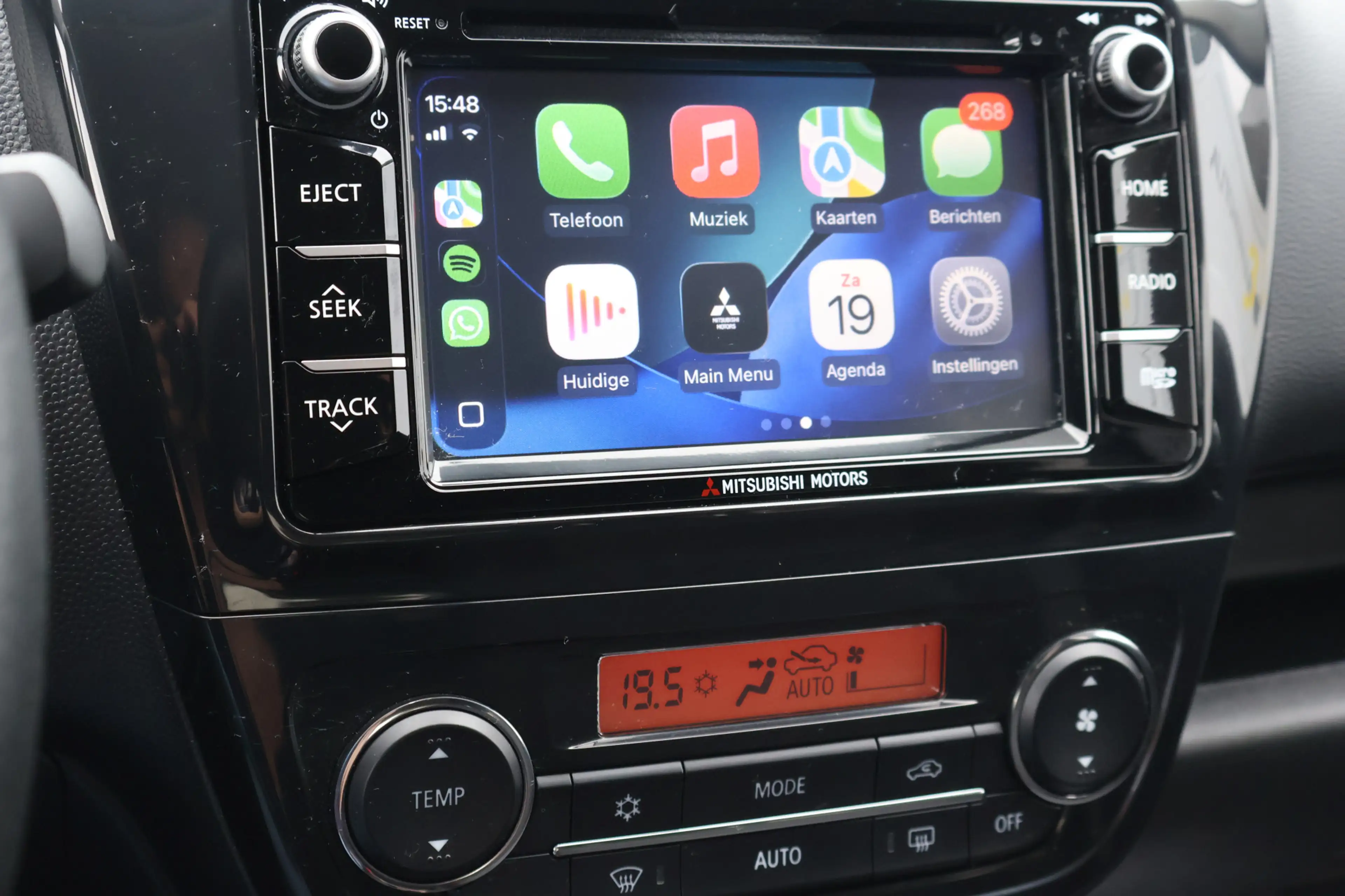 Mitsubishi Space Star 1.2 Adv. Autom. / NL-Auto / Clima / Luxe uitv. — photo 6