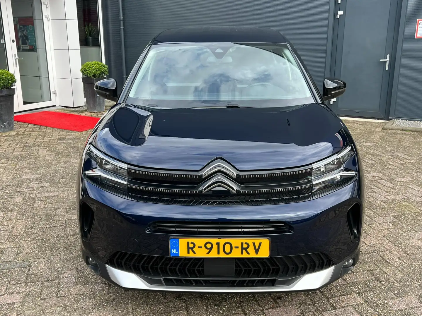 Citroen C5 Aircross PT 130 Feel | Camera | 18 inch | 4 seizoenenbanden Blauw - 2