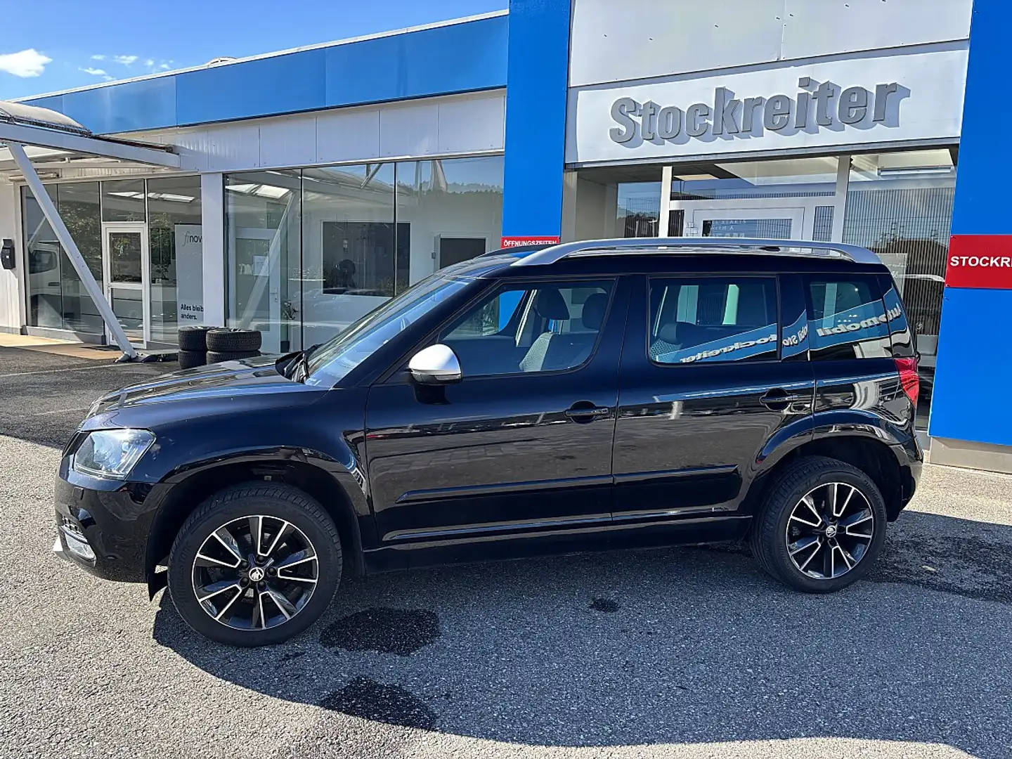 Skoda Yeti Outdoor 2,0 TDI SCR Style*Panoramad.*Xenon*Navi... Schwarz - 2
