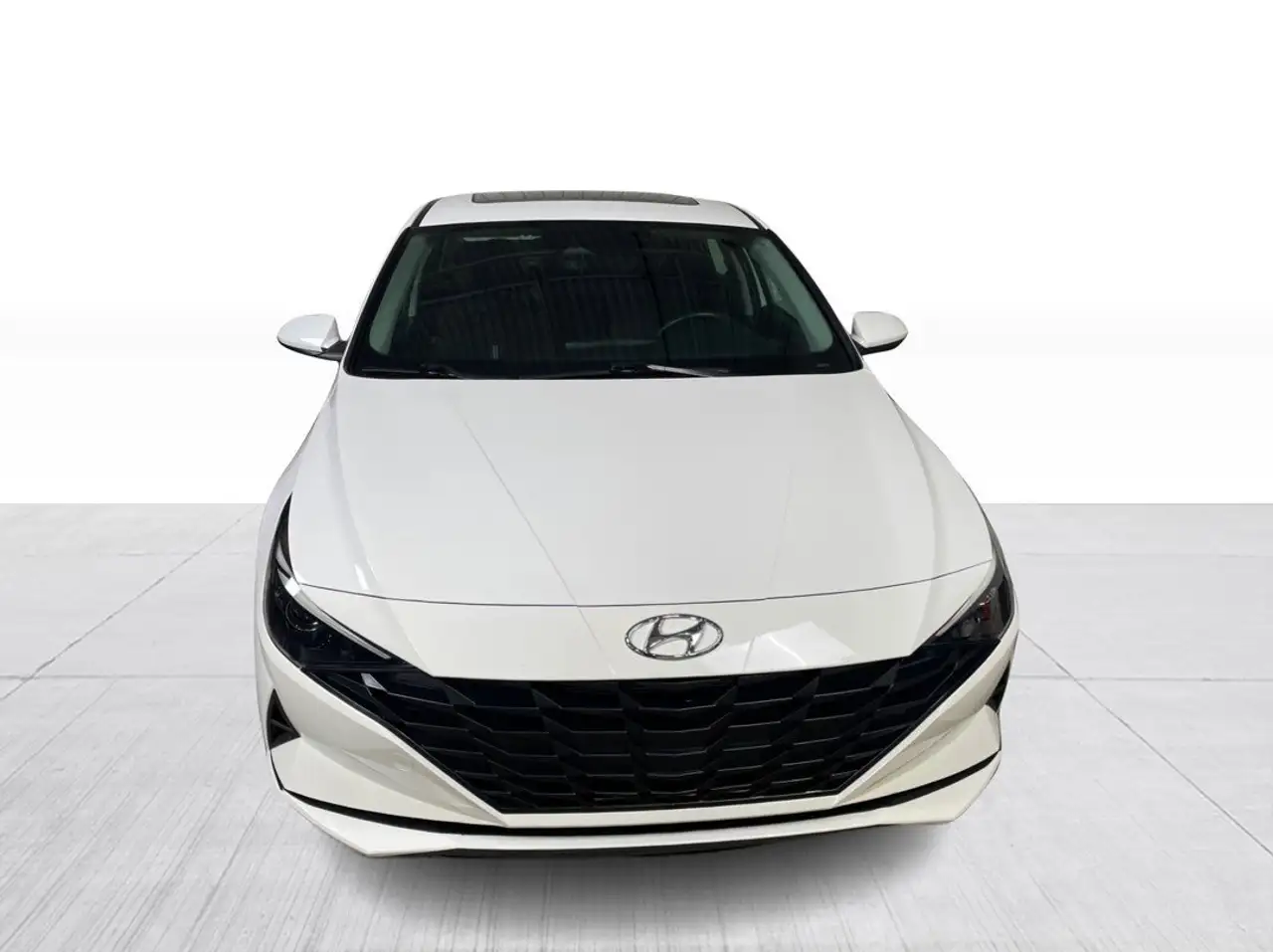 Hyundai ELANTRA снимка Hyundai ELANTRA