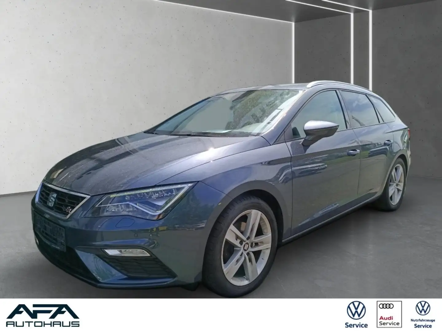 SEAT Leon ST 2.0 TDI FR DSG Navi*LED*ACC*PDC+*SHZ Grau - 1