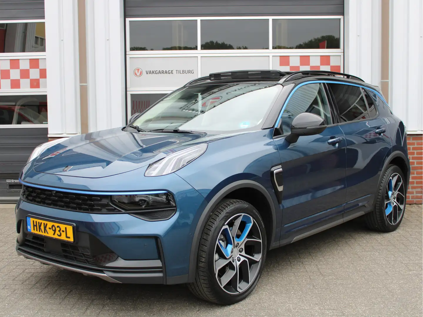 Lynk & Co 01 1.5 PHEV Automaat 263PK 360° Camera/NAVI/Panoramad Bleu - 1