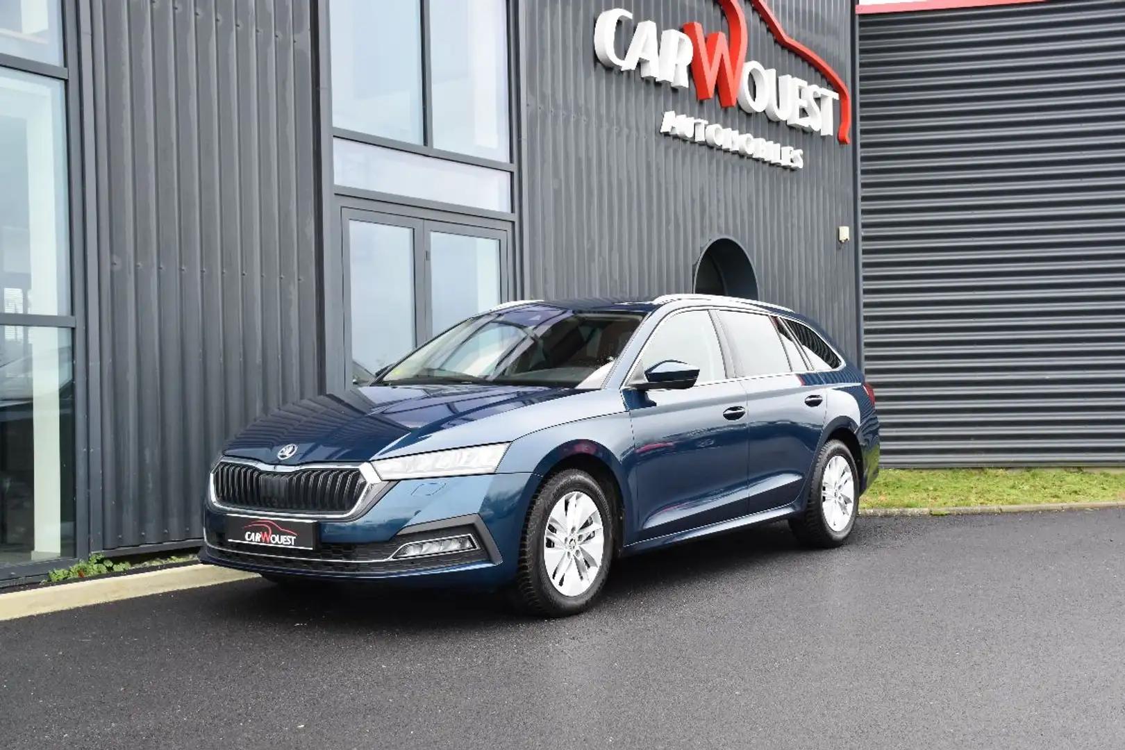 Skoda Octavia 2.0 TDI 116 AMBITION Blau - 1