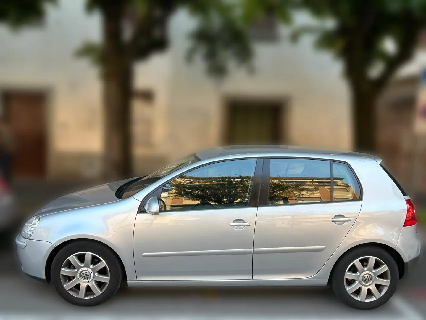 Volkswagen Golf 5p 1.6 fsi - ANCHE PER NEOPATENTATI Grigio - 2