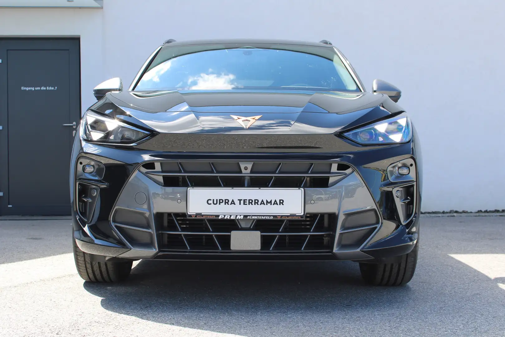 CUPRA Terramar 1.5 e-TSI 150 PS DSG mit vielen Extras! Schwarz - 1