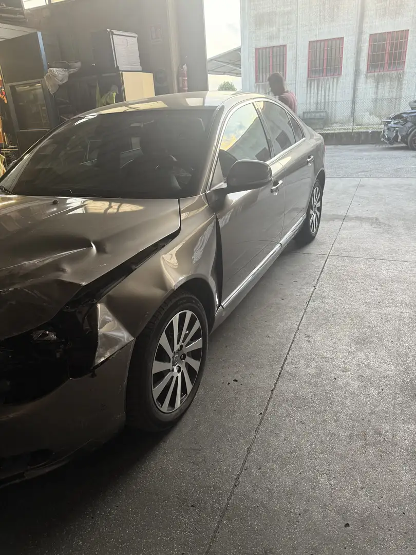Volvo S80 2.4 d5 Executive auto - 1