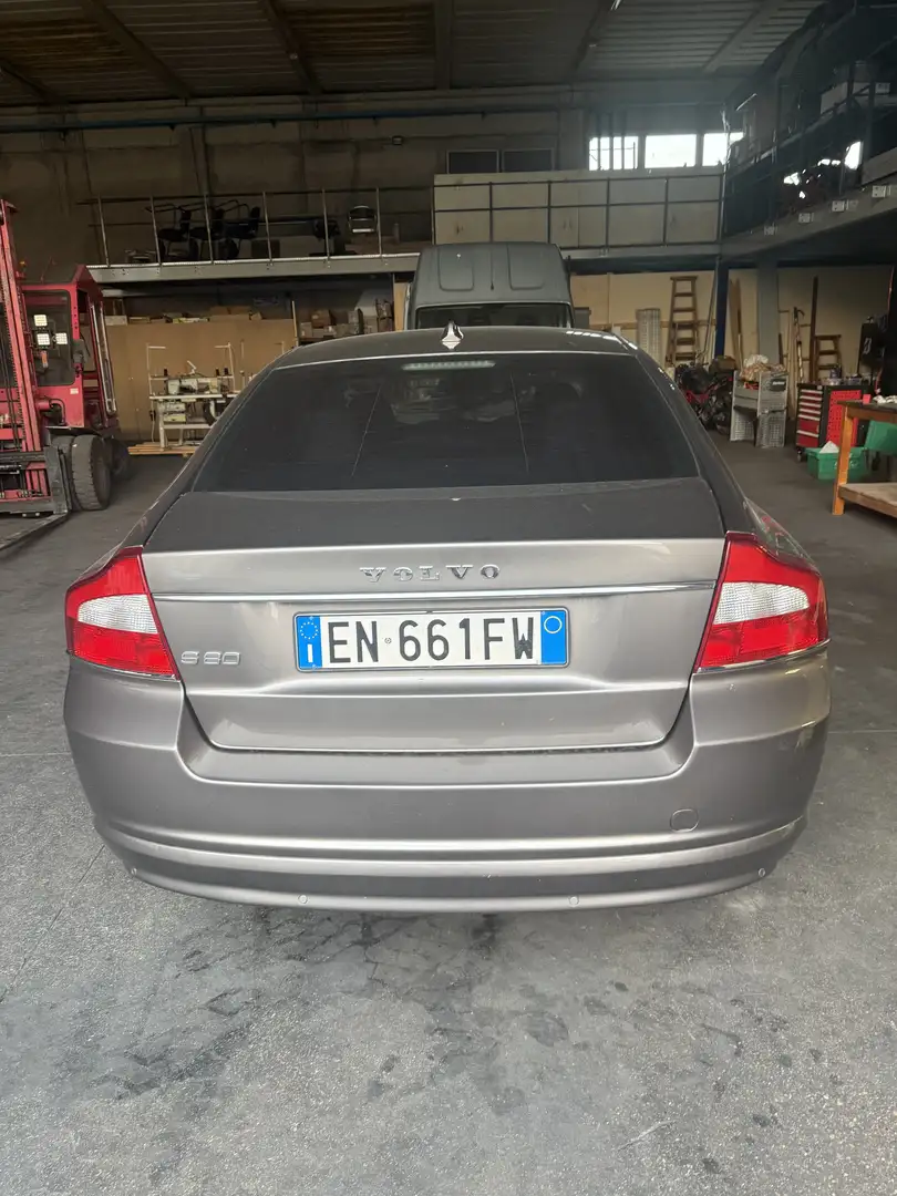 Volvo S80 2.4 d5 Executive auto - 2