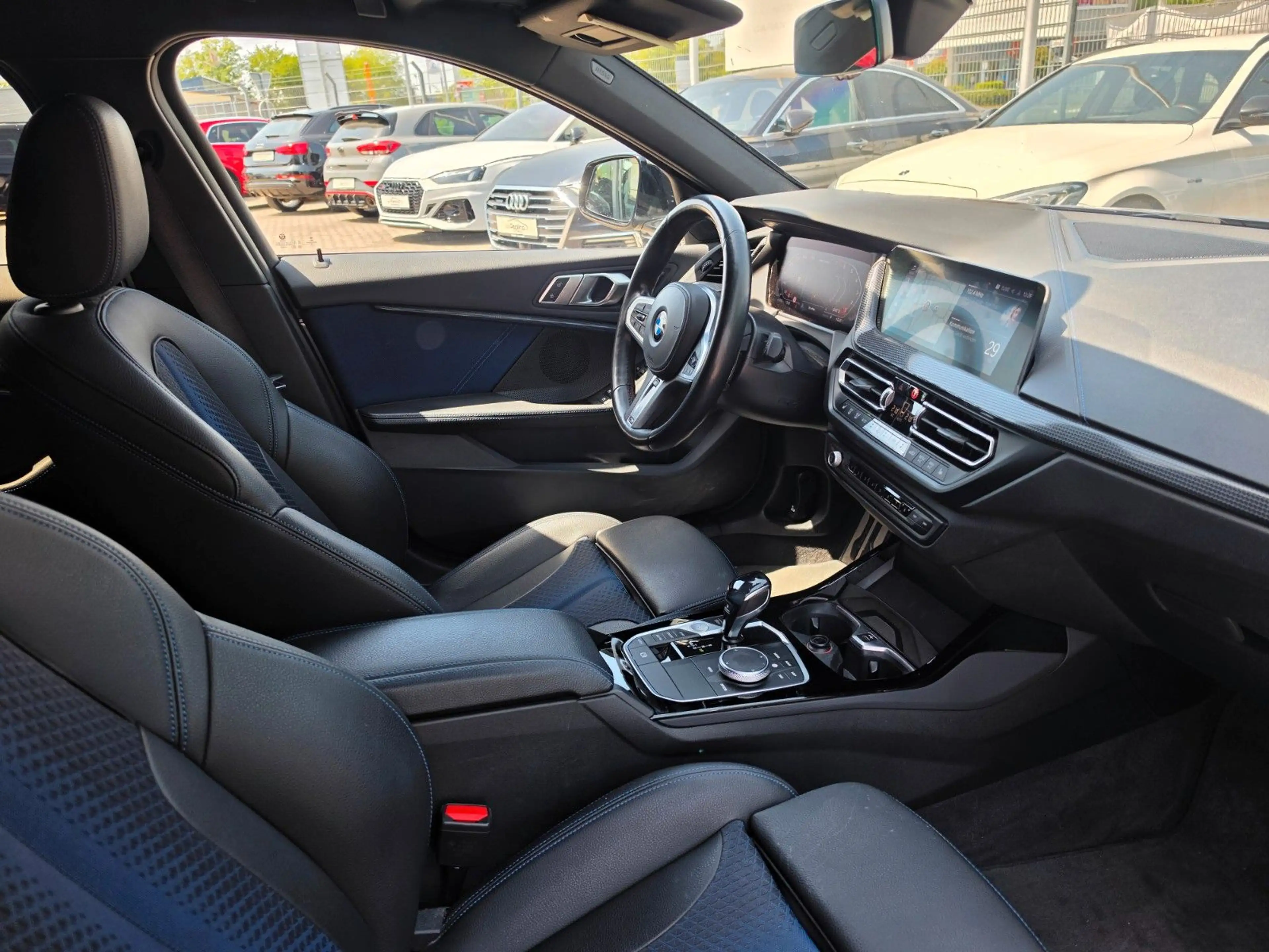 BMW 135 i xDrive*TOP*GARANTIE*DRIVINGASSISTANT* — photo 9