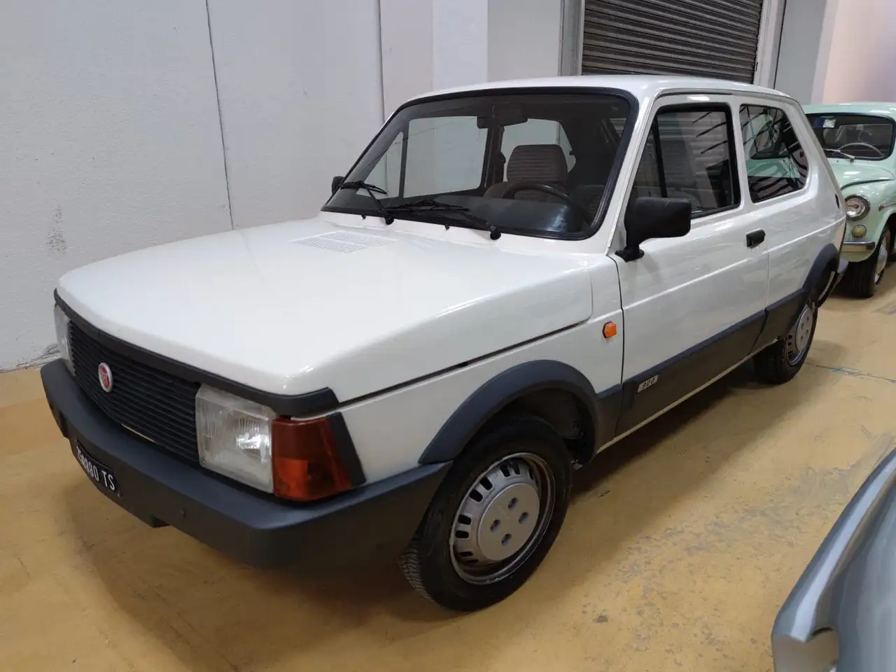 Fiat 127 TERZA SERIE 900 SPECIAL " KM 84.584 ", foto 2