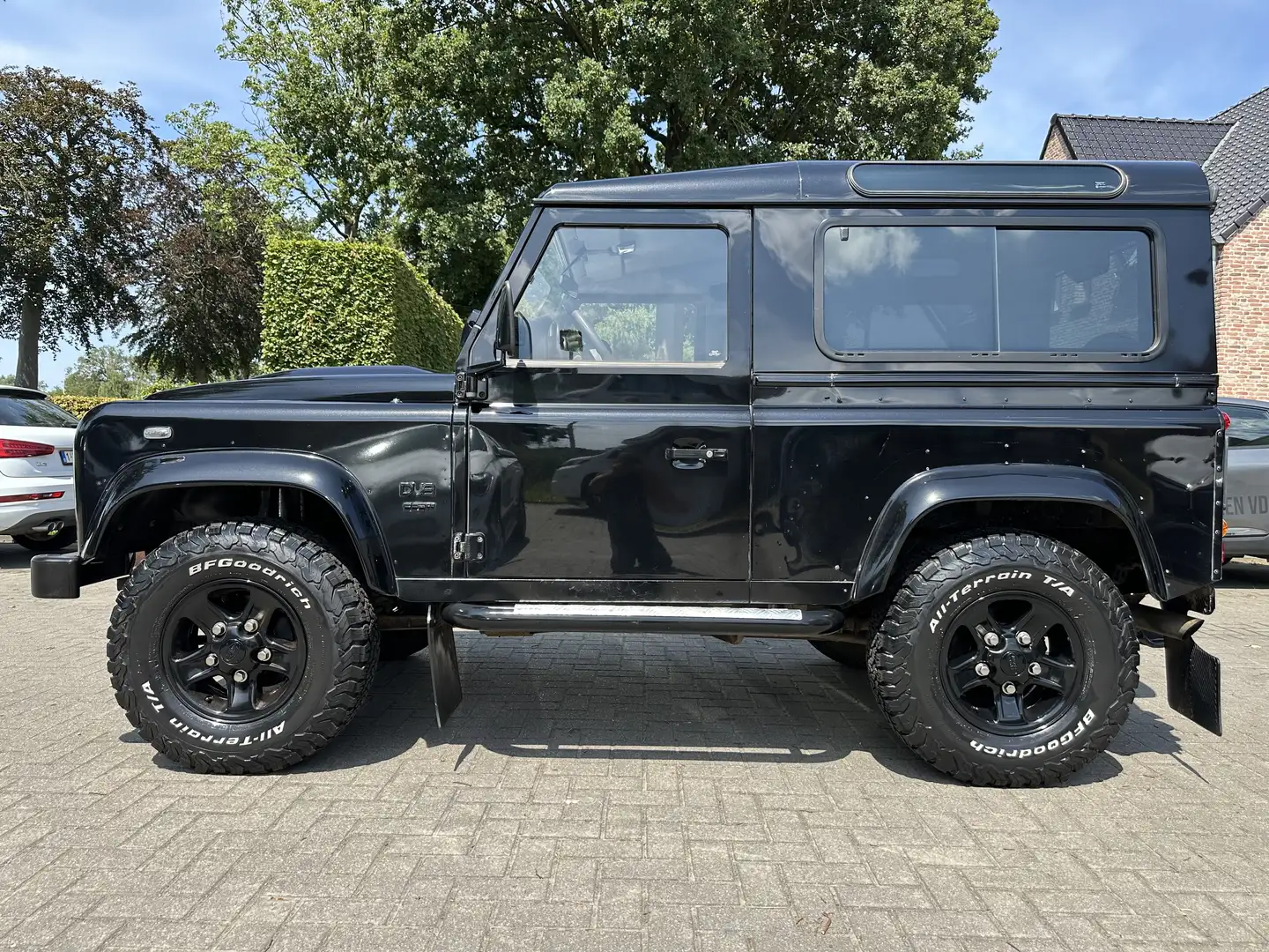 Land Rover Defender 90 TD4 van 08/2008 met 130000km met opties - 2