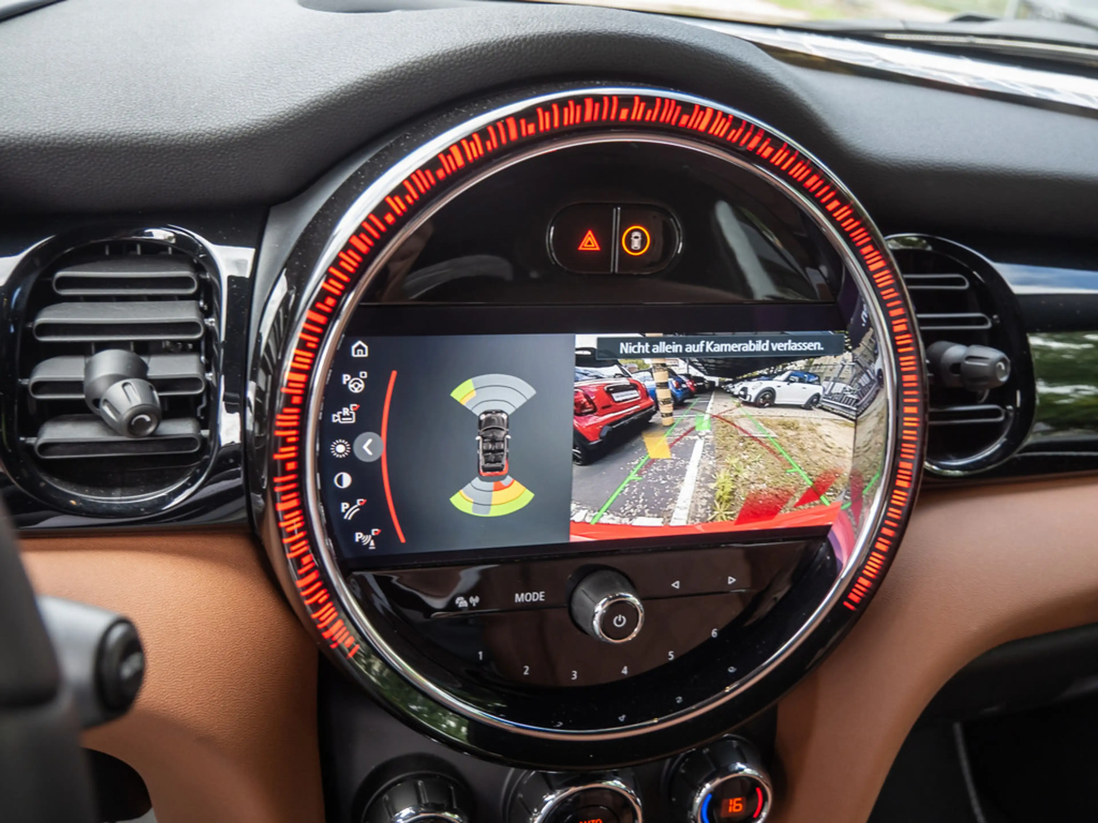 MINI Cooper Cabrio Yours Trim NAVI+H/K+HUD+LEDER+K — photo 14