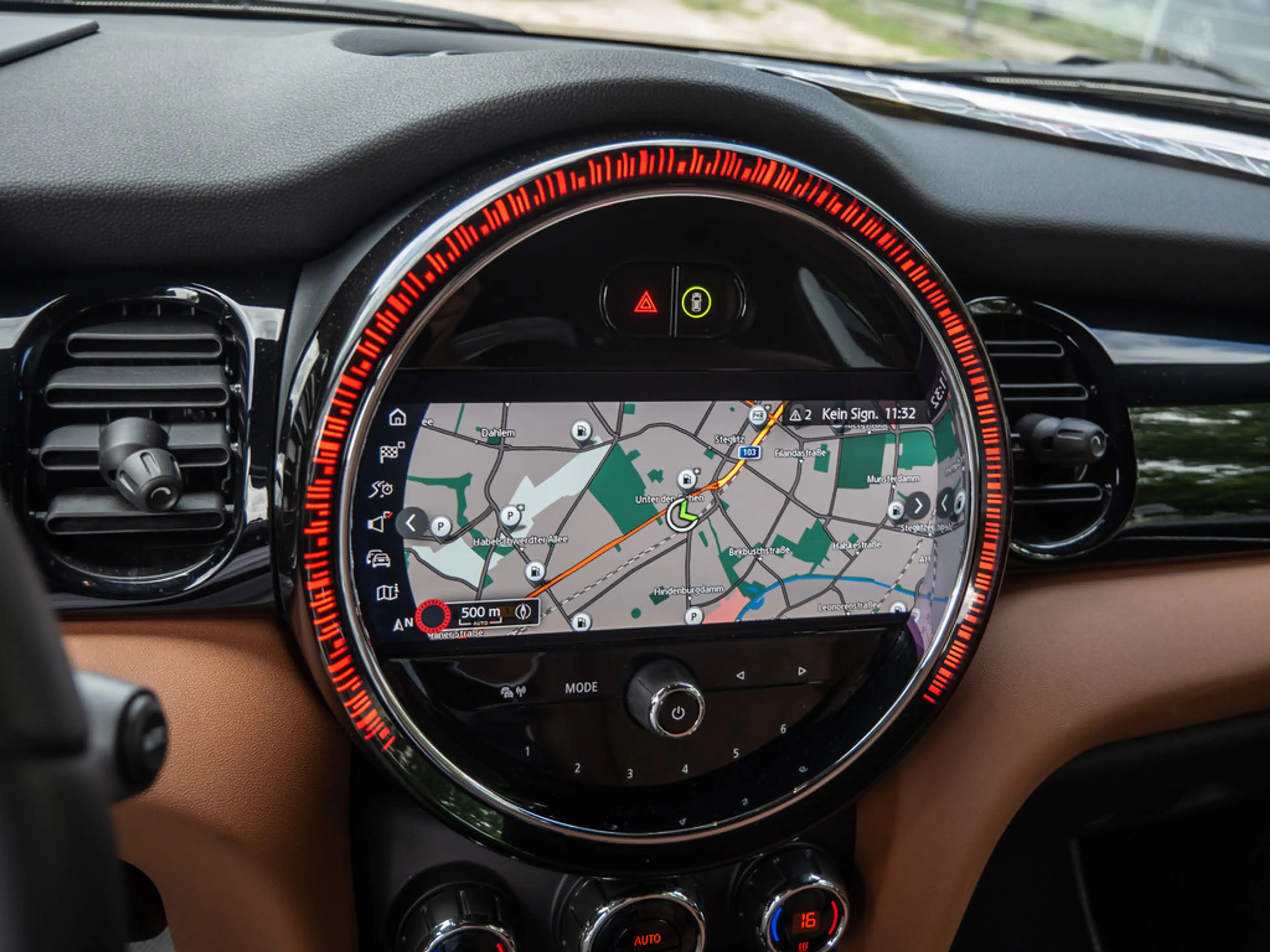 MINI Cooper Cabrio Yours Trim NAVI+H/K+HUD+LEDER+K — photo 11