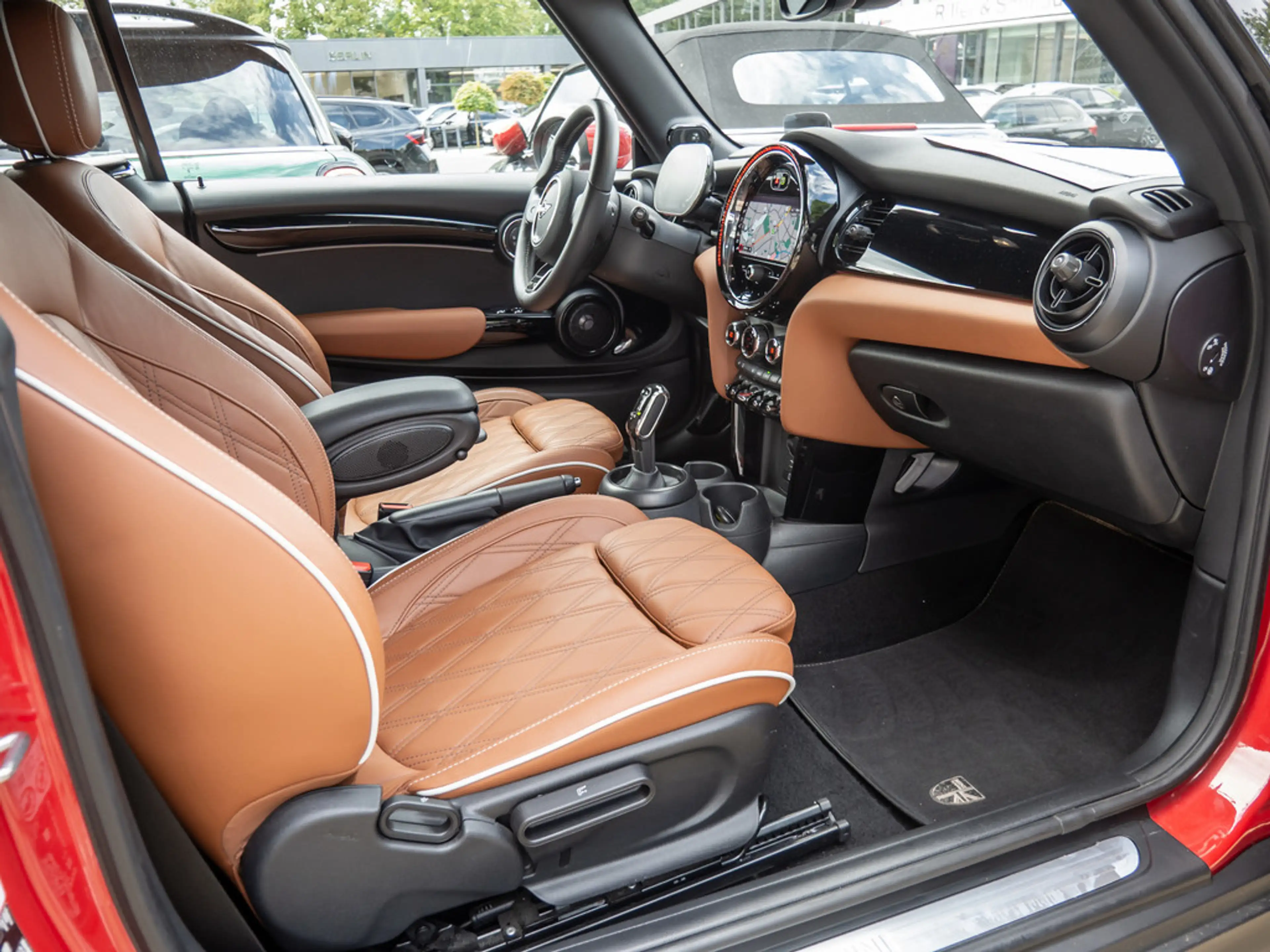 MINI Cooper Cabrio Yours Trim NAVI+H/K+HUD+LEDER+K — photo 7