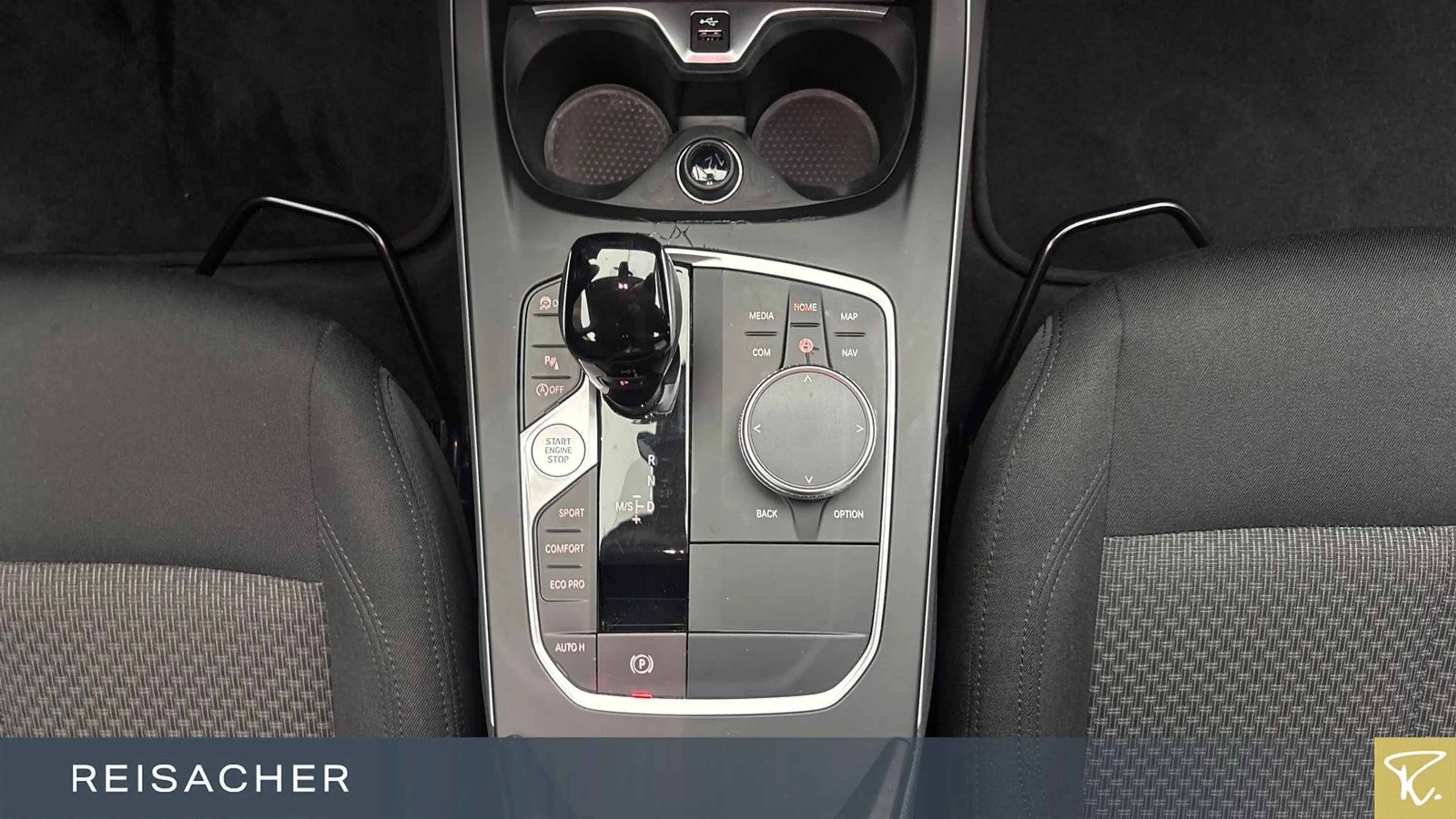 BMW 118 iA Advantage DKG LCProf LED Tempomat SH — photo 11