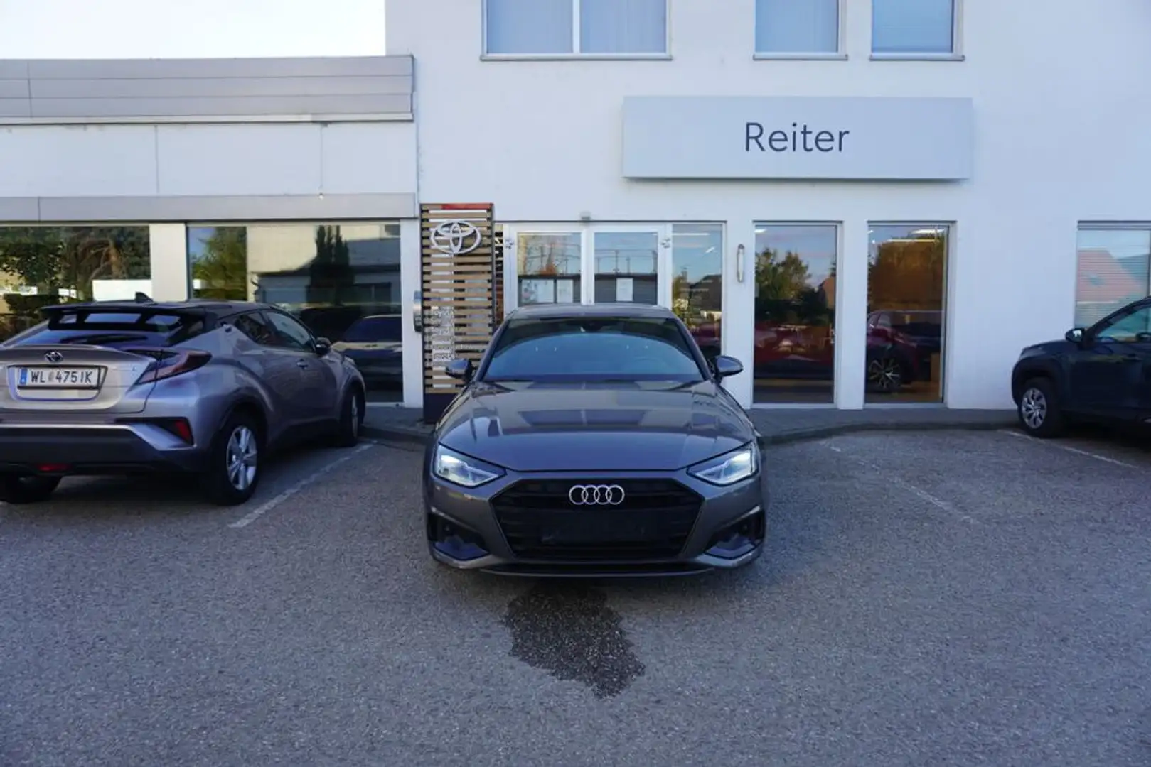 Audi A4 40 TDI S-tronic *LED* VIRTUAL*KAMERA* Grau - 1