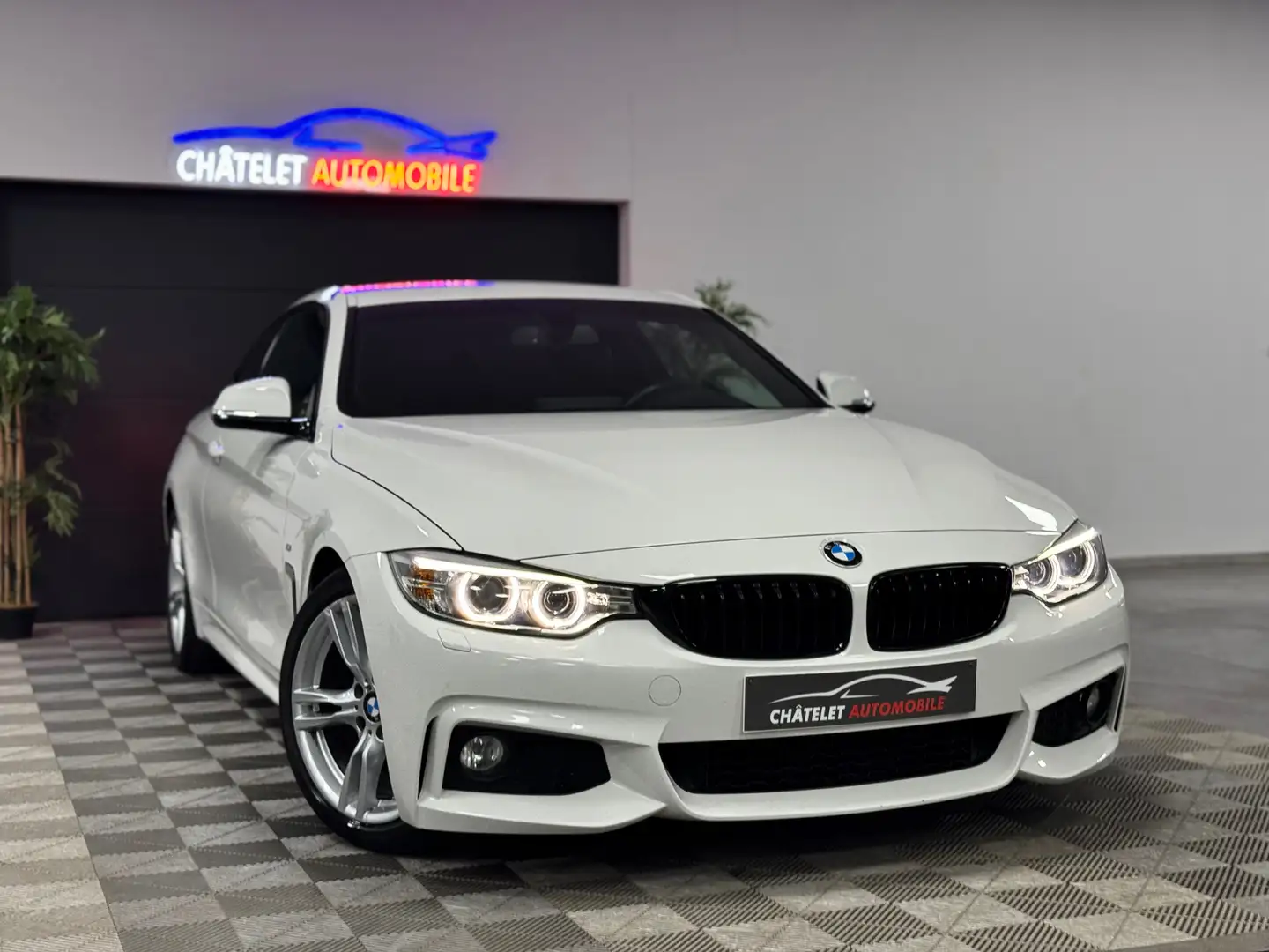 BMW 420 Coupé 420i Full pack M état neuf Garantie 12 mois Weiß - 2