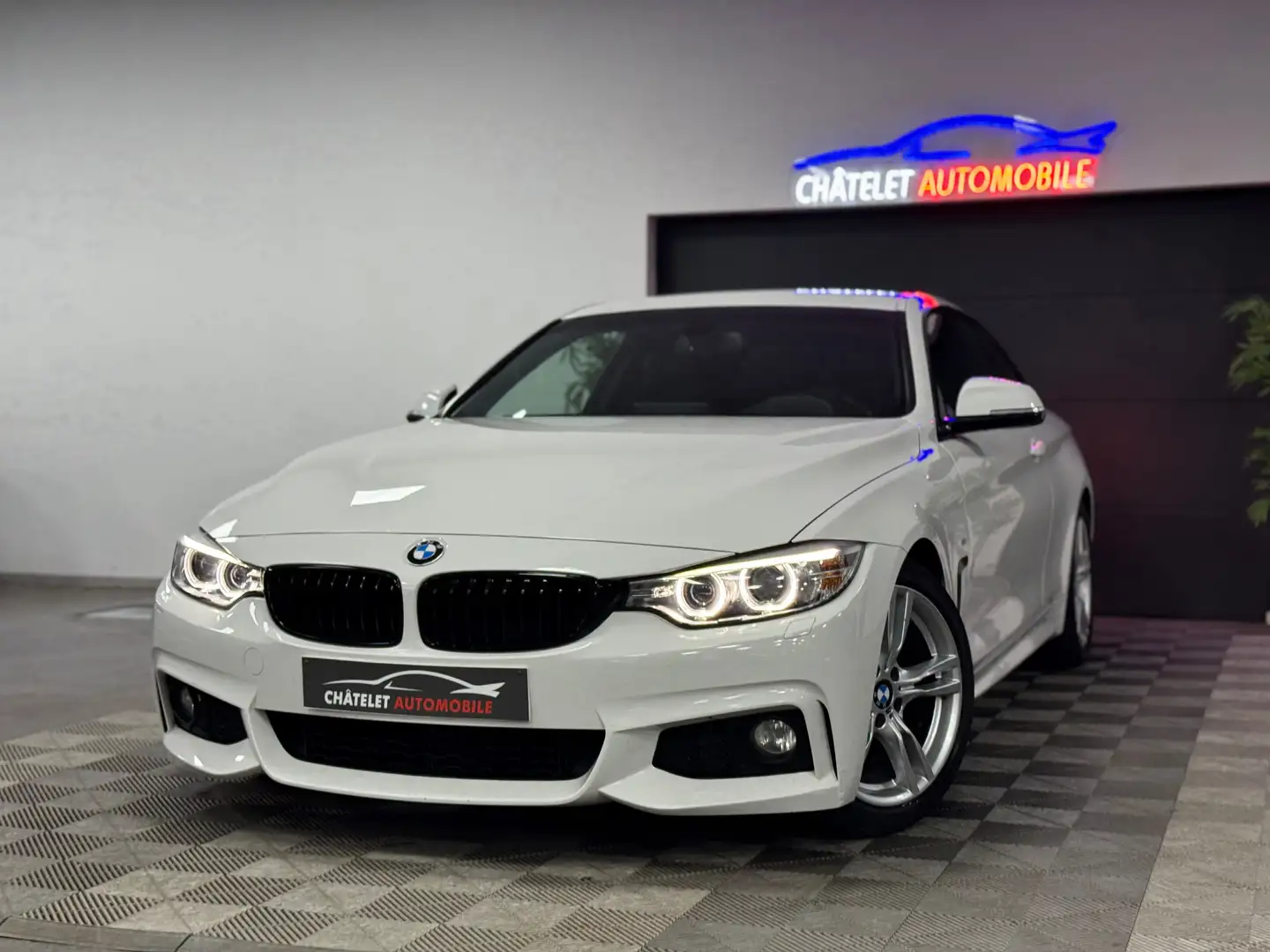BMW 420 Coupé 420i Full pack M état neuf Garantie 12 mois Weiß - 1