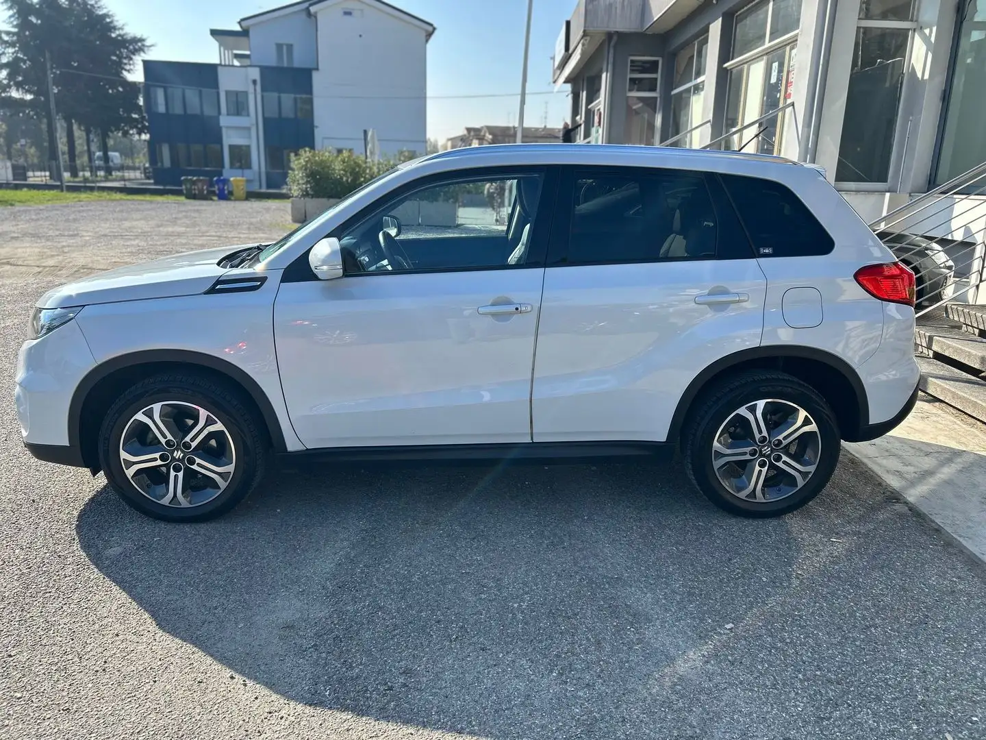 Suzuki Vitara V-Top 1.6 DDiS Bianco - 2