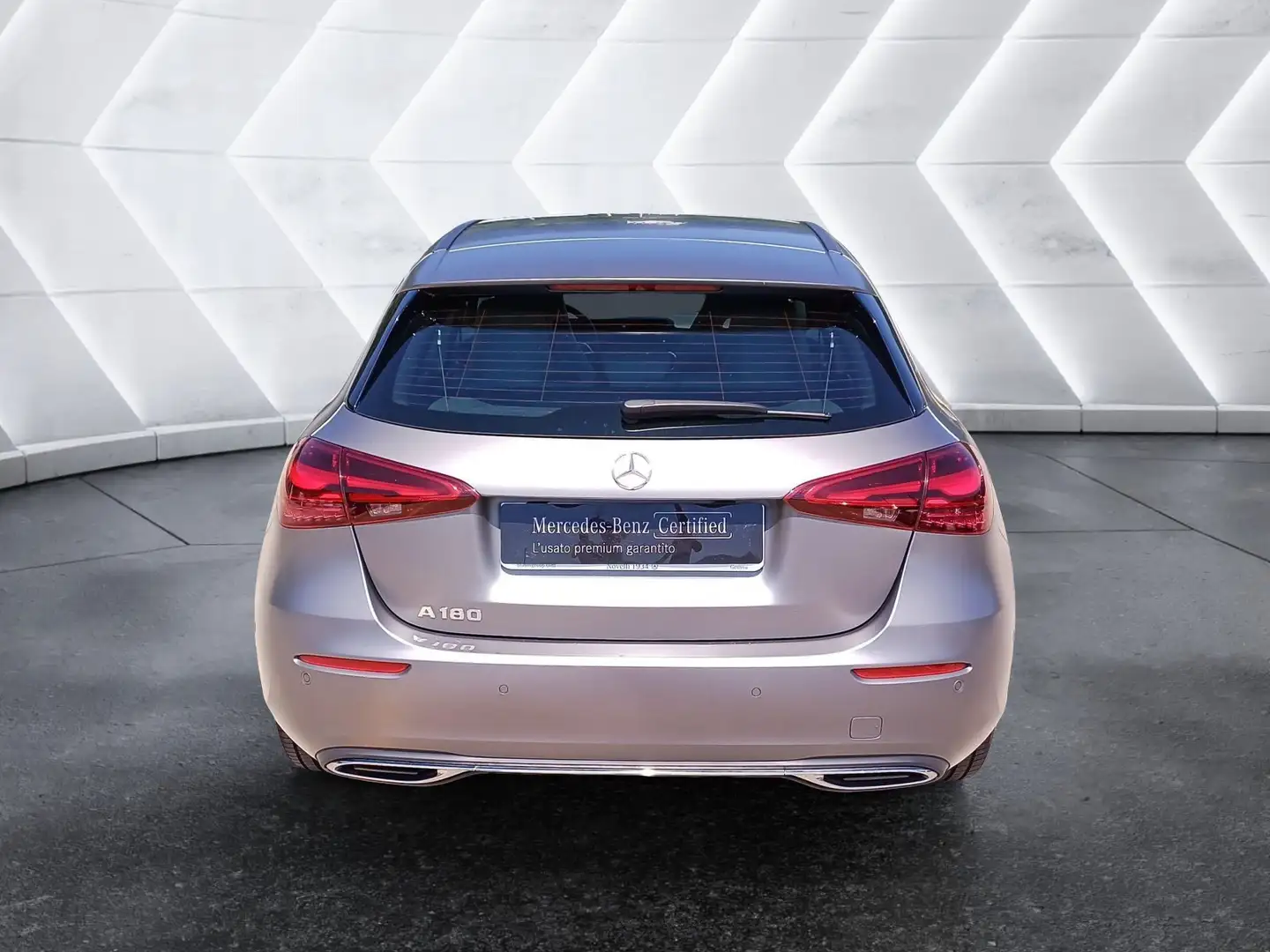 Mercedes-Benz A 180 A 180 Progressive Advanced Plus auto Grigio - 2