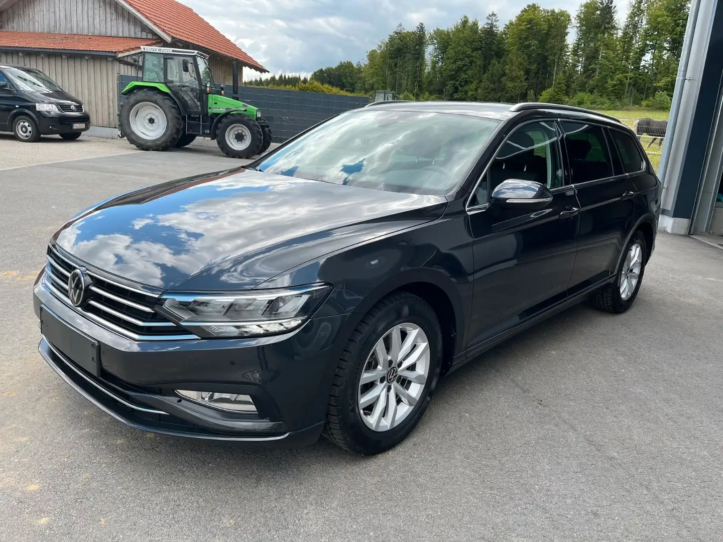 Volkswagen Passat Variant 1.5 TSI DSG Busi*ACC*LED*Kam*AHK Grau - 1