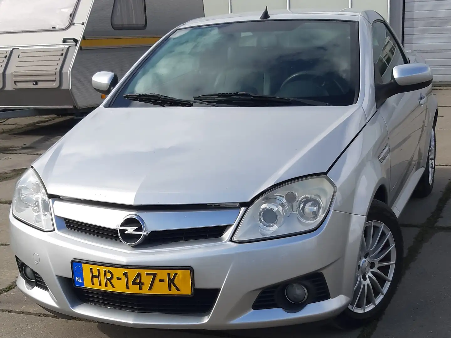 Opel Tigra 1.3 CDTi Srebrny - 1