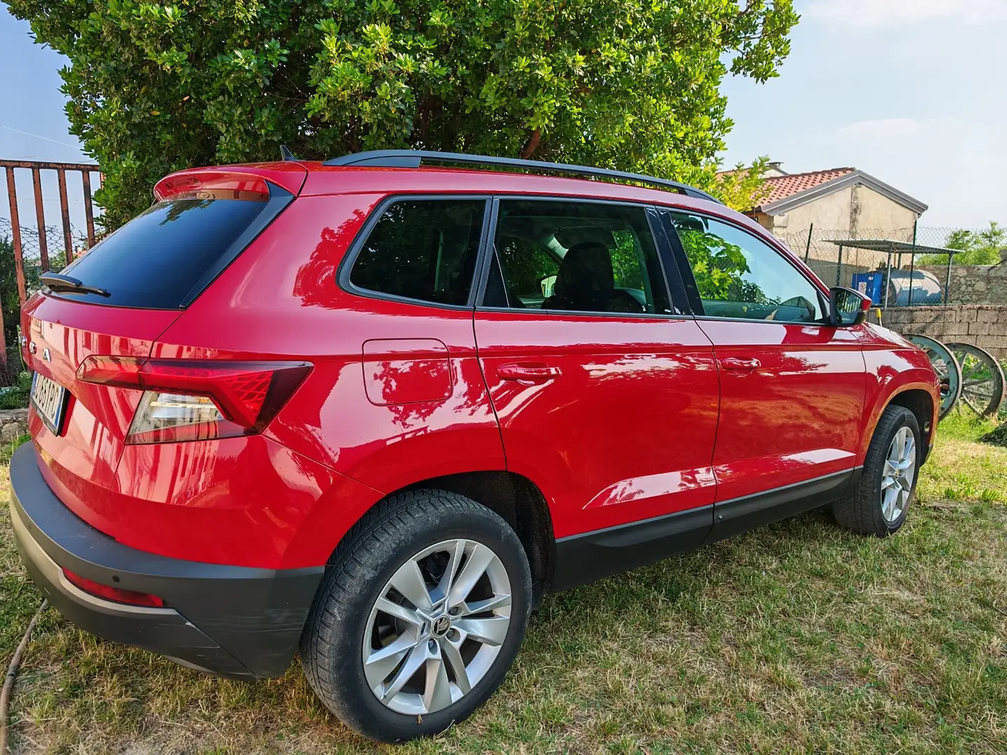 Skoda Karoq 1.6 tdi Executive dsg - 1