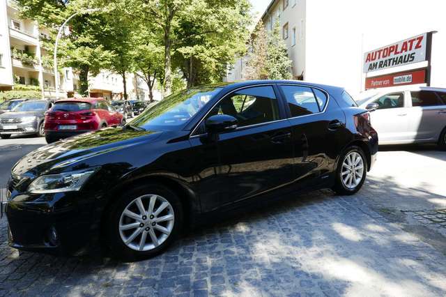 Imagine Lexus CT 200h Navi, LED aus 1. Hand, Scheckh.