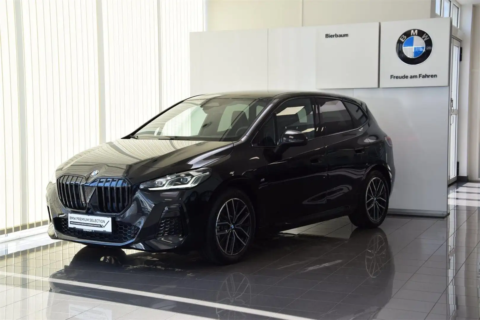 BMW 220 i Active Tourer Negro - 1