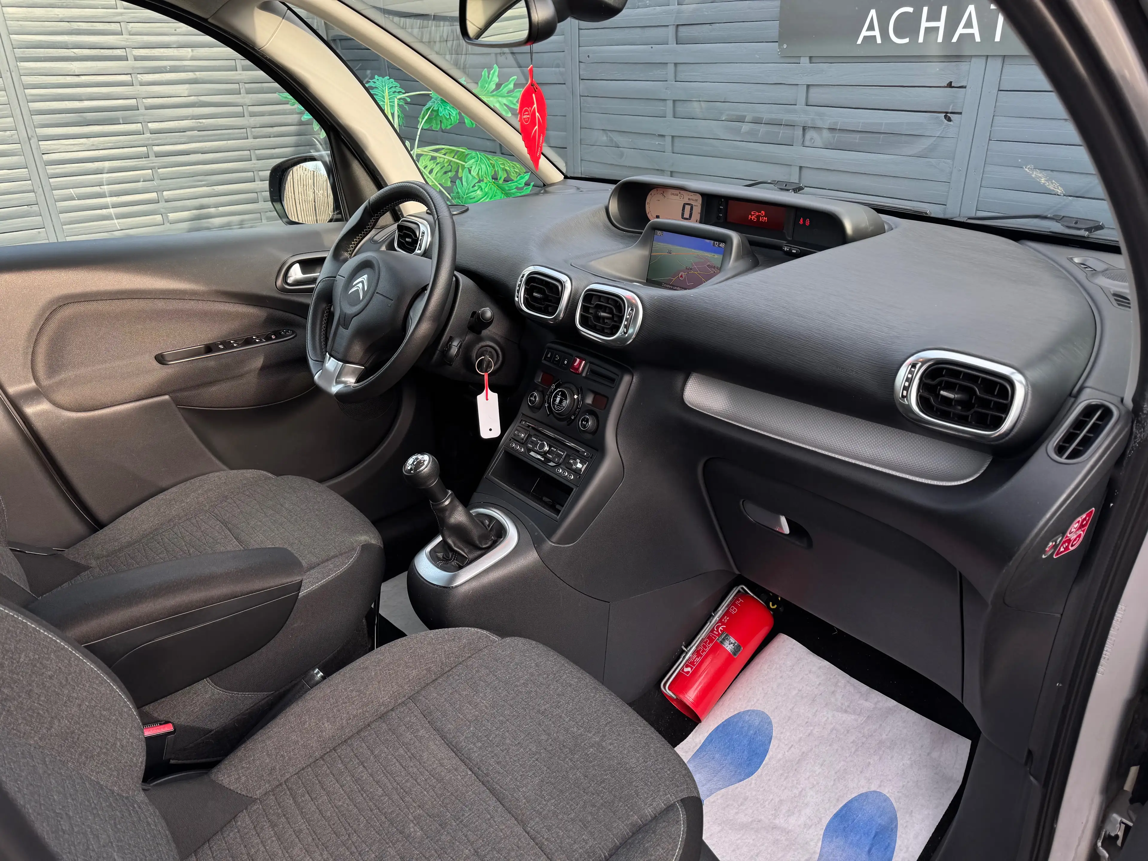 Citroen C3 Picasso 1.2i */*GPS+CAMERA+CARNET+1er Proprio*/* — photo 10