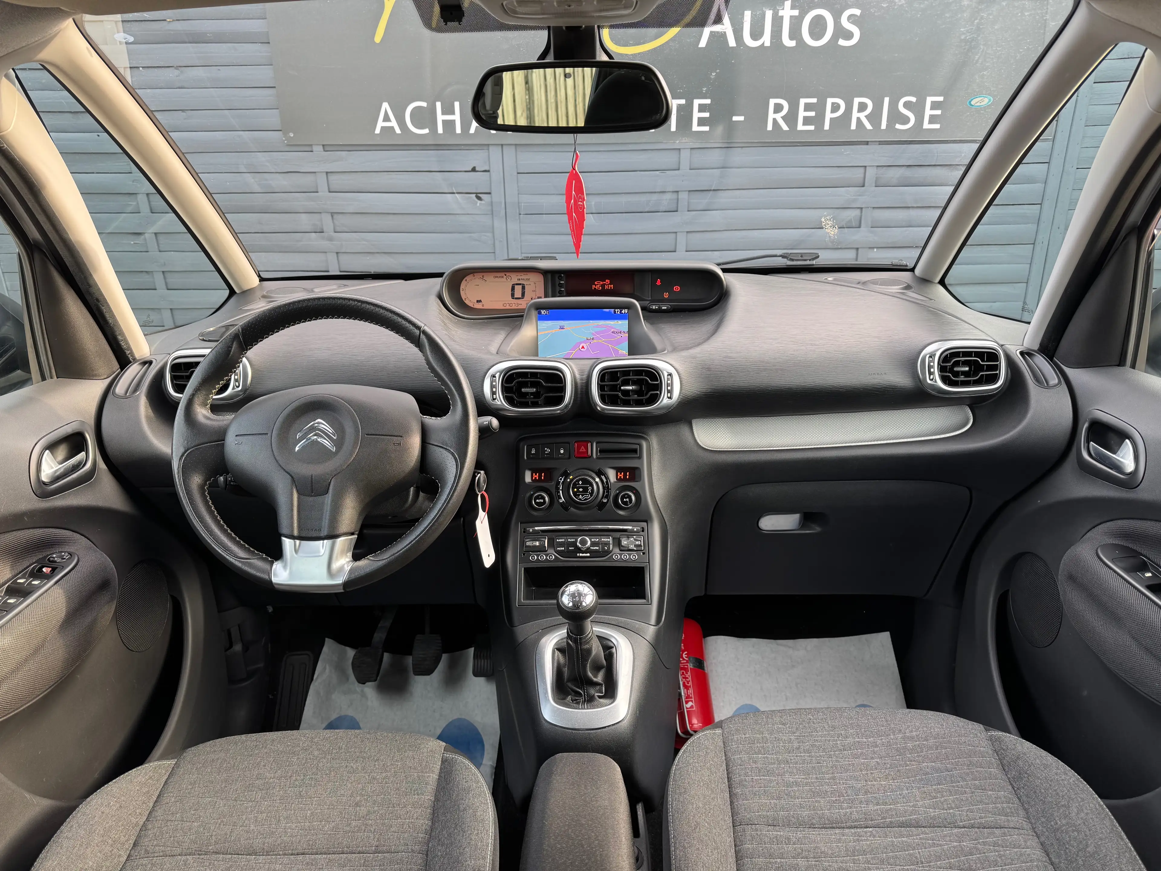Citroen C3 Picasso 1.2i */*GPS+CAMERA+CARNET+1er Proprio*/* — photo 11
