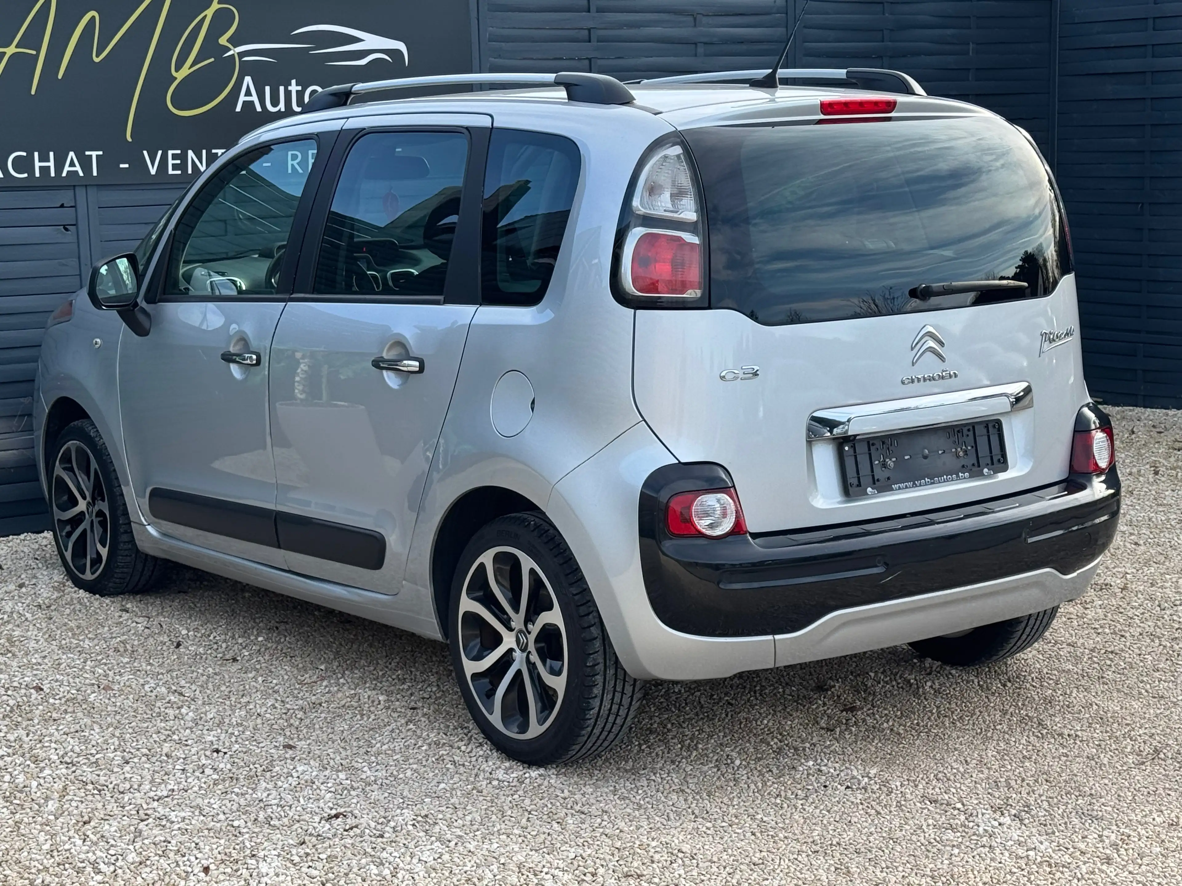 Citroen C3 Picasso 1.2i */*GPS+CAMERA+CARNET+1er Proprio*/* — photo 5