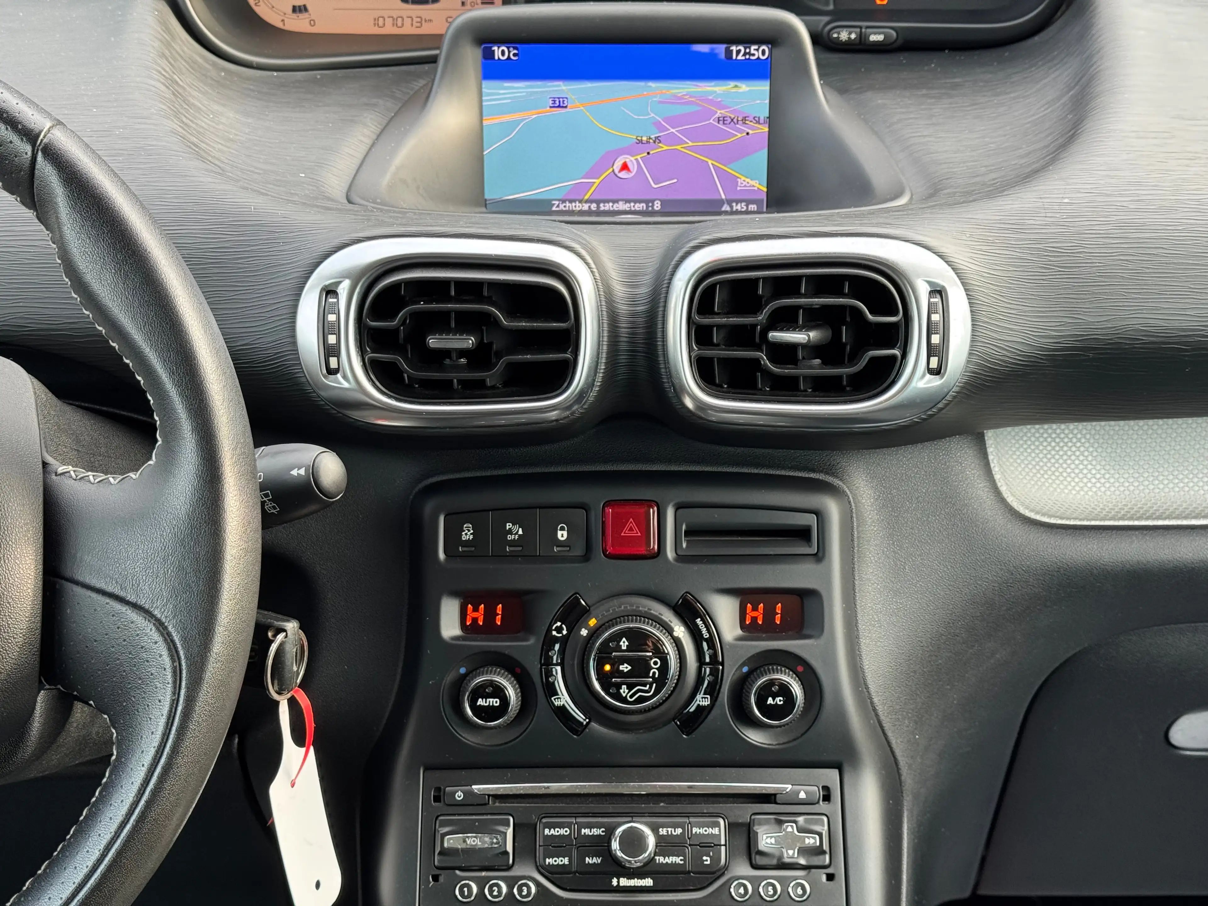 Citroen C3 Picasso 1.2i */*GPS+CAMERA+CARNET+1er Proprio*/* — photo 13
