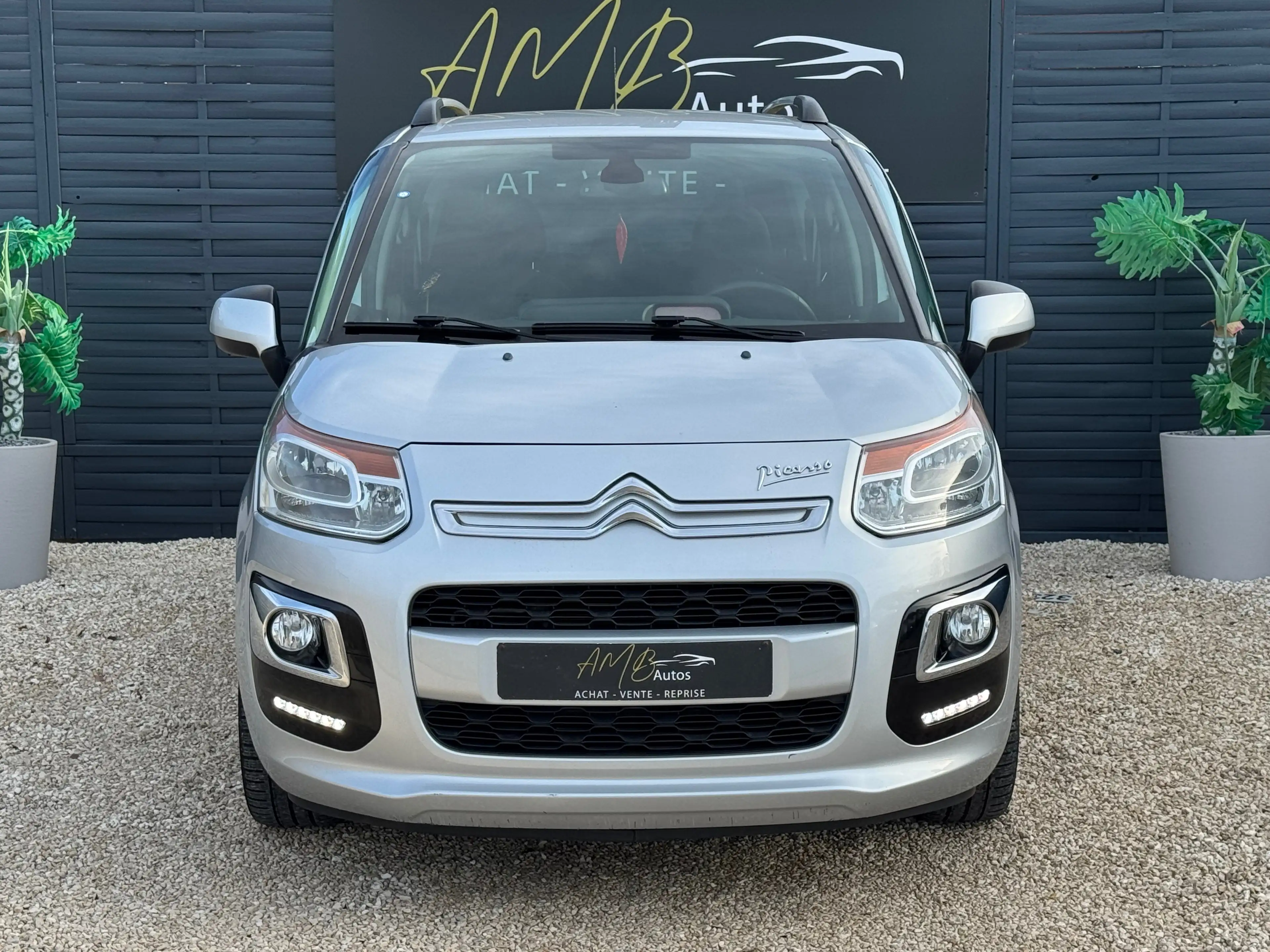 Citroen C3 Picasso 1.2i */*GPS+CAMERA+CARNET+1er Proprio*/* — photo 3
